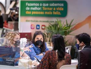 https://www.talkscience.com.br/source/files/c/15159/fce-cosmetique_2021-3-587474_300-227-107-0.jpg